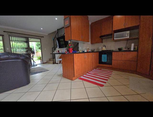 2 BEDROOM TOWNHOUSE FOR SALE IN ANNLIN